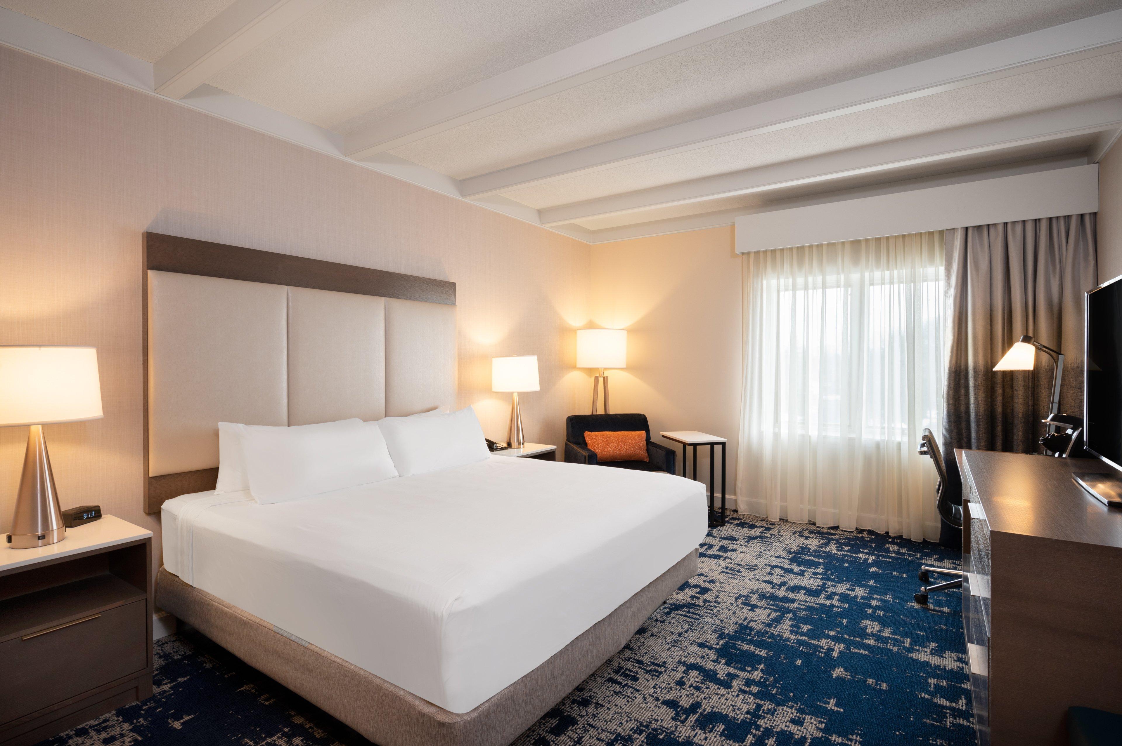 Crowne Plaza Albany - The Desmond Hotel Екстериор снимка
