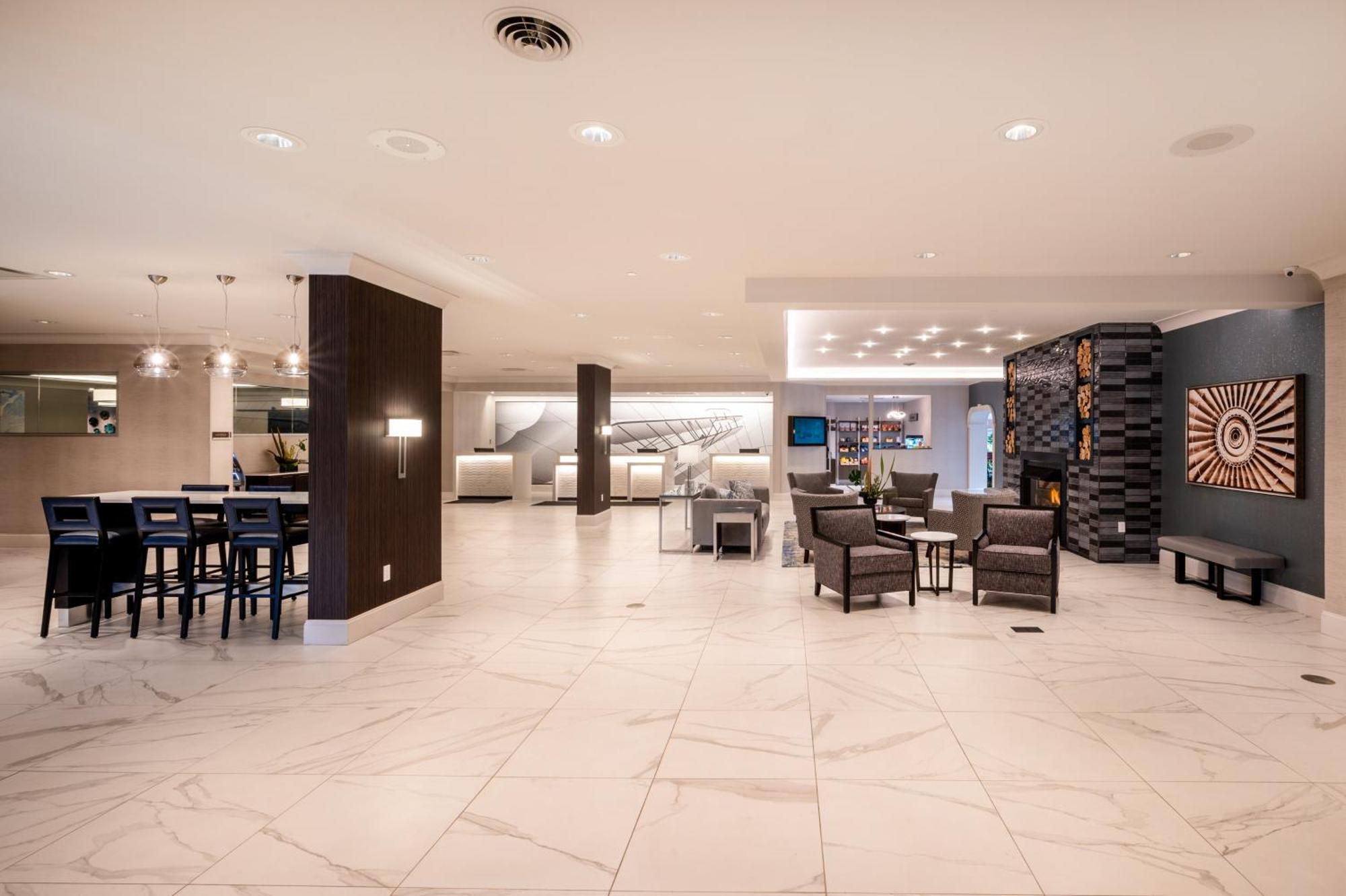 Crowne Plaza Albany - The Desmond Hotel Екстериор снимка